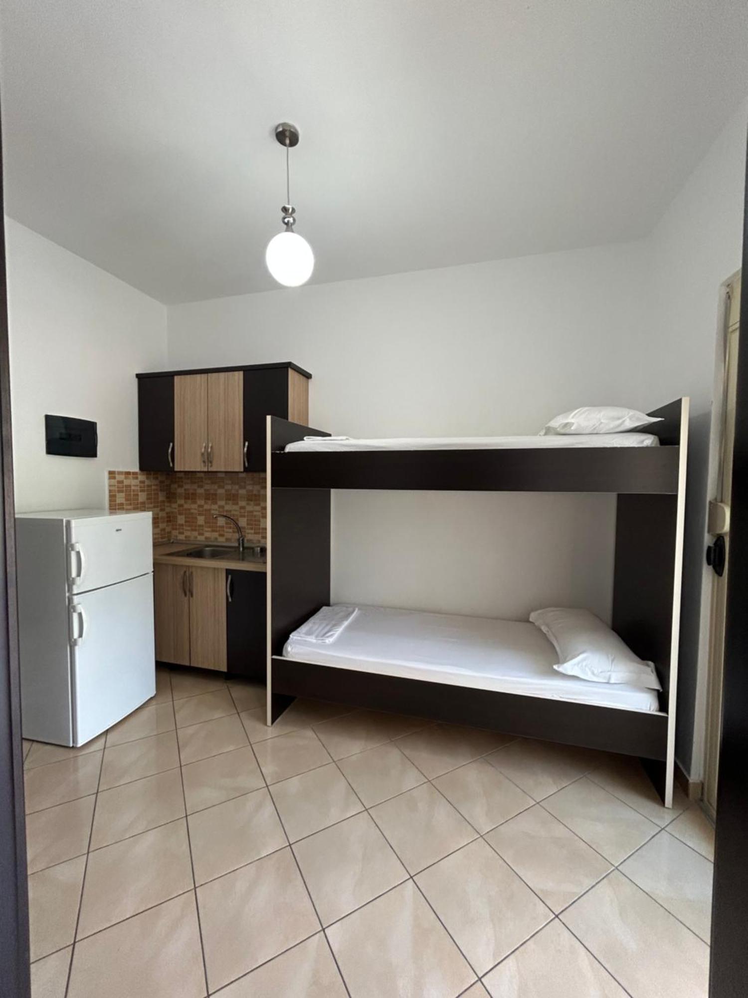 Hotel Mehillaj Borsh Buitenkant foto